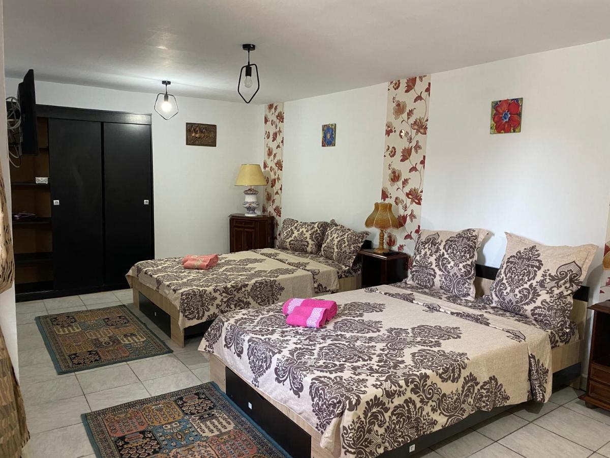 Camere de Închiriat Maria Corbu Extérieur photo
